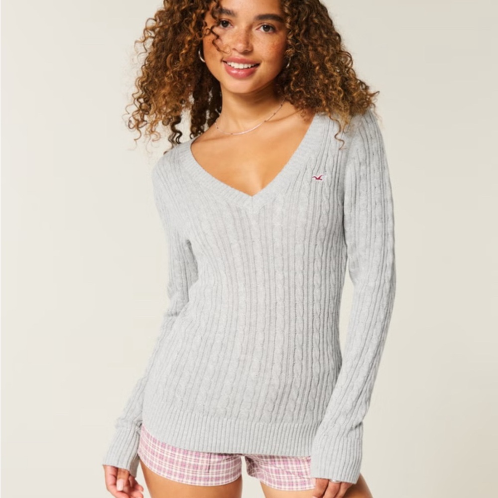 Hollister V-Neck Sweater